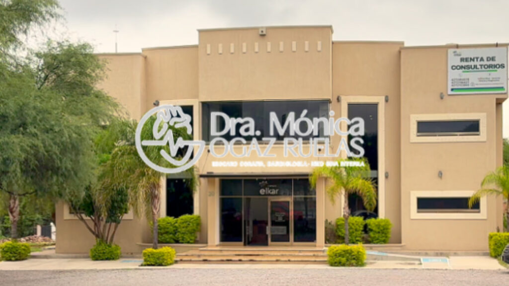 DRA. MÓNICA OGAZ RUELAS | CARDIÓLOGA